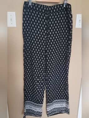 💜2 for $10💜 Bundle and save  Printed Wide-Leg Lounge Pants with Border Print